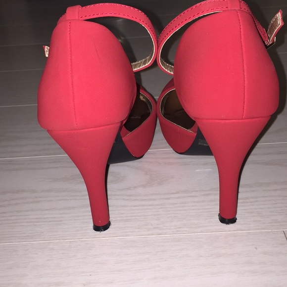 Red Almond Toe Heels - Picture 4 of 6